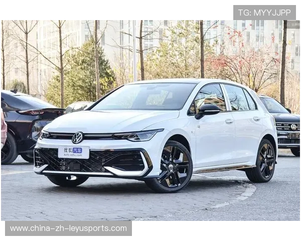 为什么越来越多的中产阶级在 2026 年开始痴迷于“室内模拟高尔夫”? 为什么越来越多的中产阶级在 2026 年开始痴迷于“室内模拟高尔夫”?